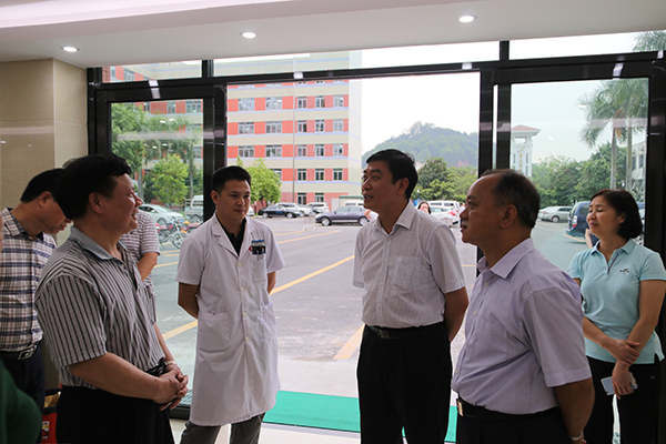 1527878956812080.jpg 2 600wf54in899us李忠泽_IMG_4565.jpg