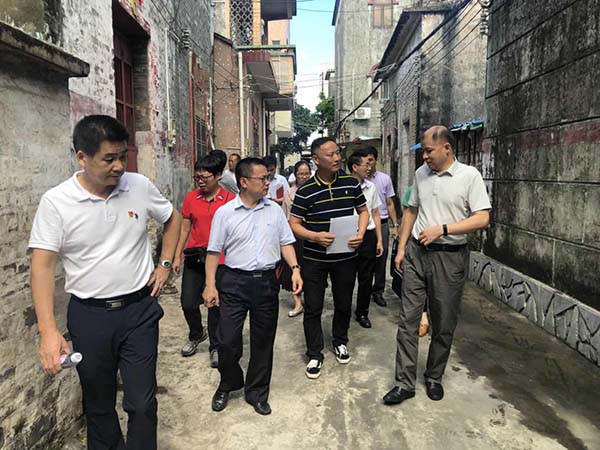 1538215935580747.jpg wf54in943us李灵辉_1.省卫生计生委陈祝生副主任率队到中山市开展灾后登革热等传染病防控督导.jpg